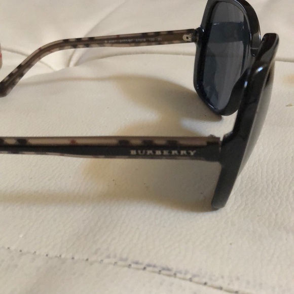 Burberry sunglasses